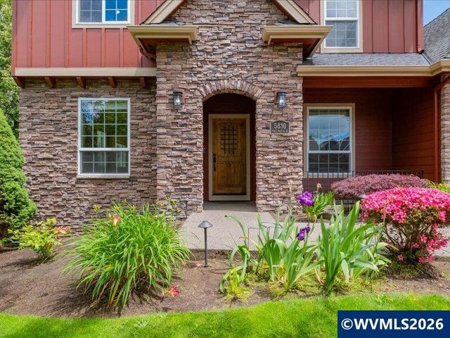 5810 Pikes Pass St SE, Salem, OR 97306