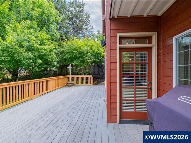 5810 Pikes Pass St SE, Salem, OR 97306