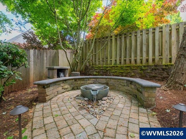 5810 Pikes Pass St SE, Salem, OR 97306