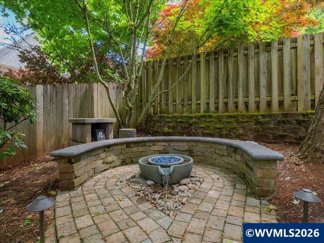 5810 Pikes Pass St SE, Salem, OR 97306