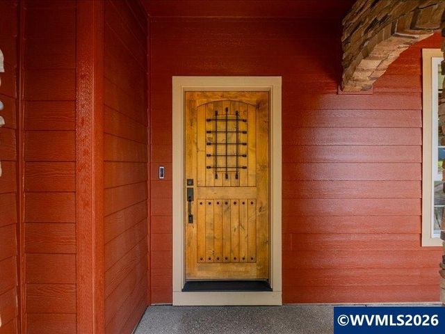5810 Pikes Pass St SE, Salem, OR 97306