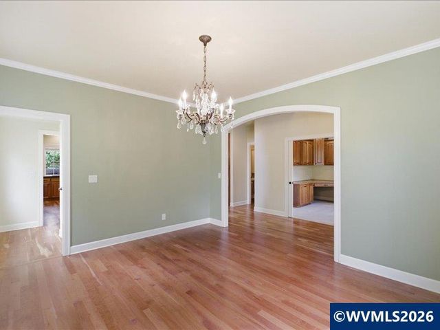 5810 Pikes Pass St SE, Salem, OR 97306