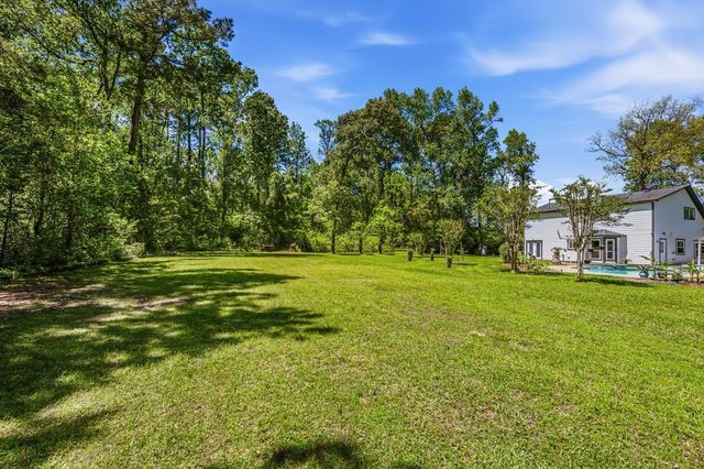 47 D Dana Drive, New Waverly, TX 77358