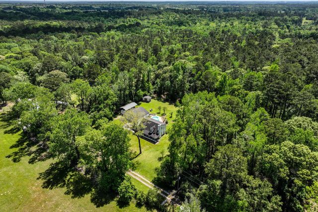 47 D Dana Drive, New Waverly, TX 77358