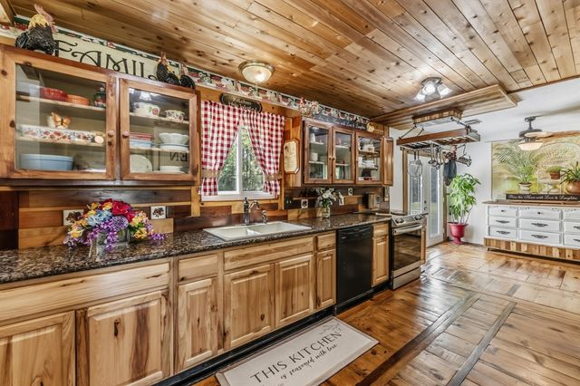 47 D Dana Drive, New Waverly, TX 77358