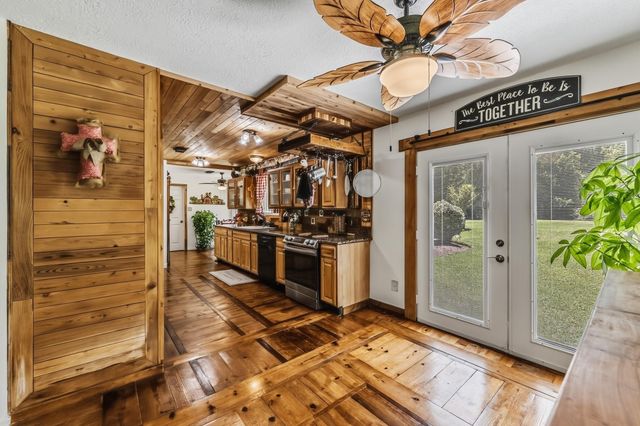 47 D Dana Drive, New Waverly, TX 77358