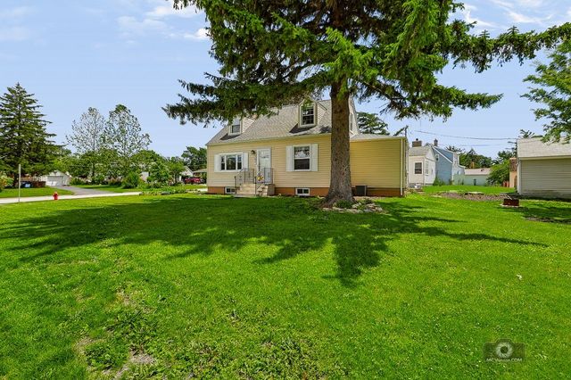 707 E 9th Street, Lockport, IL 60441