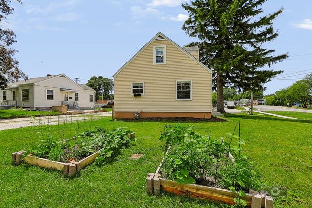 707 E 9th Street, Lockport, IL 60441