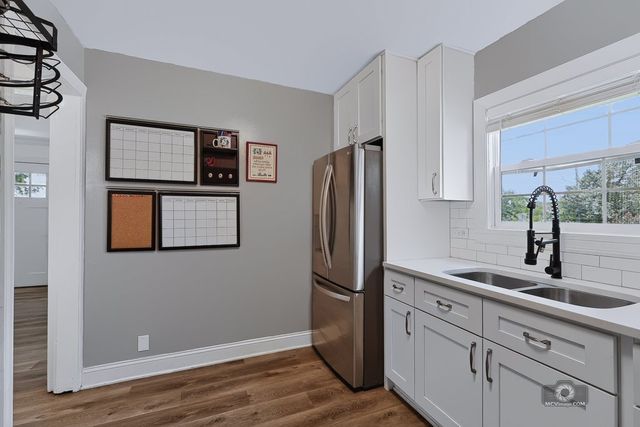 707 E 9th Street, Lockport, IL 60441