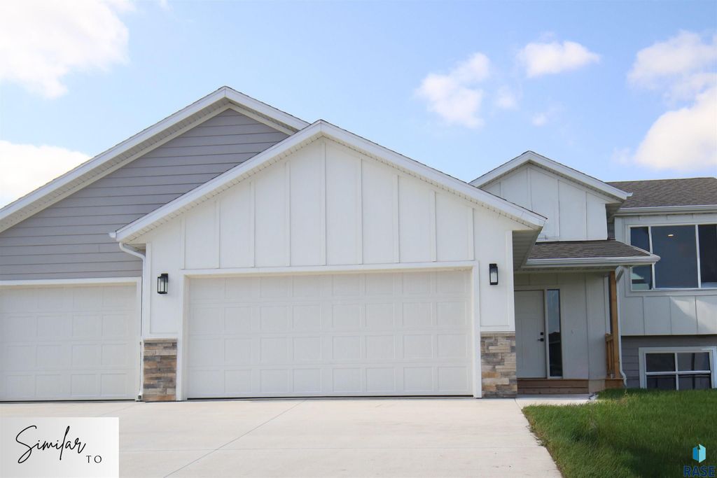 5605 W Cushman St Street, Sioux Falls, SD 57107