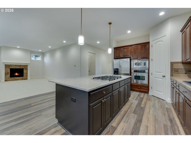 11368 Nw PUMPKIN Ct, Portland, OR 97229