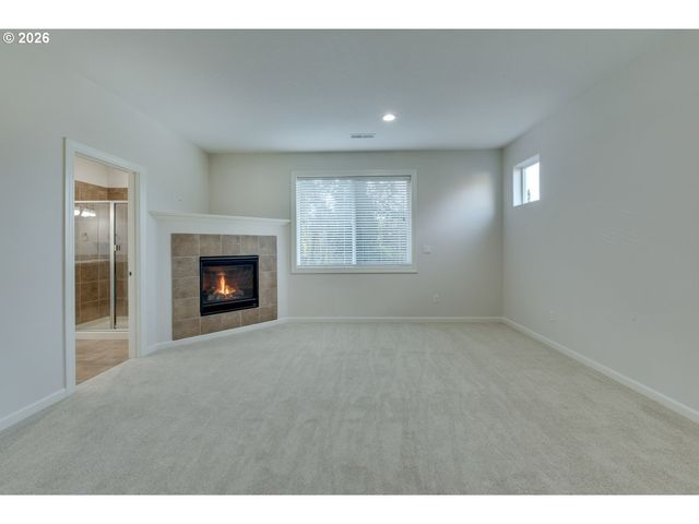 11368 Nw PUMPKIN Ct, Portland, OR 97229