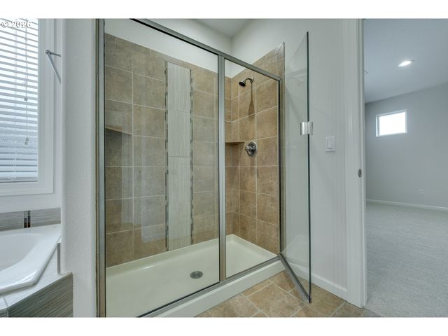 11368 Nw PUMPKIN Ct, Portland, OR 97229