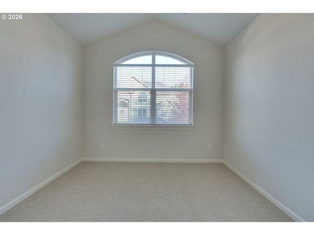 11368 Nw PUMPKIN Ct, Portland, OR 97229
