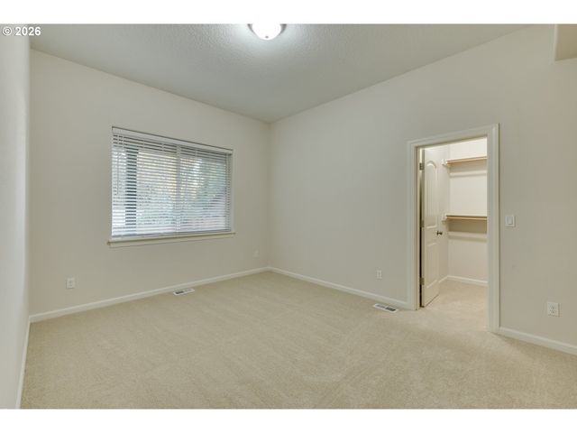 11368 Nw PUMPKIN Ct, Portland, OR 97229