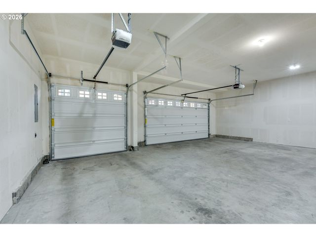11368 Nw PUMPKIN Ct, Portland, OR 97229
