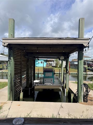 1123 Buddy Kirk Drive, Crystal Beach, TX 77650