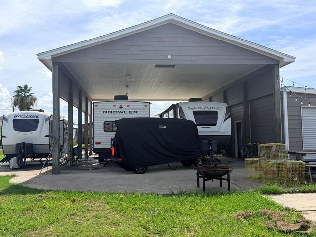 1123 Buddy Kirk Drive, Crystal Beach, TX 77650