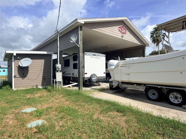 1123 Buddy Kirk Drive, Crystal Beach, TX 77650