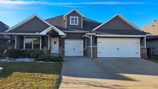 9216 NW 90th Street, Yukon, OK 73099