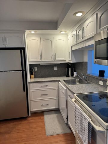 345 Ocean Dr 414, Miami Beach, FL 33139