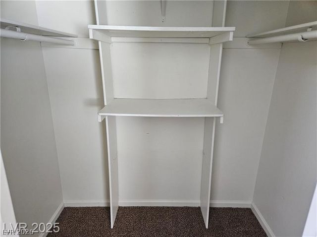 5227 Garden Lane, Las Vegas, NV 89119