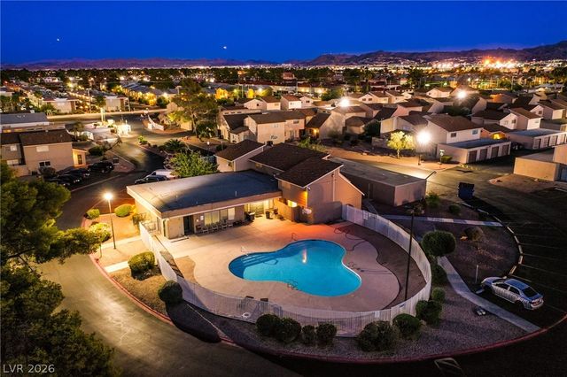 5227 Garden Lane, Las Vegas, NV 89119