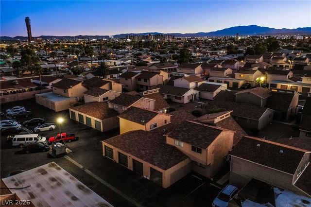 5227 Garden Lane, Las Vegas, NV 89119