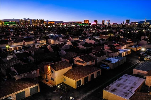 5227 Garden Lane, Las Vegas, NV 89119