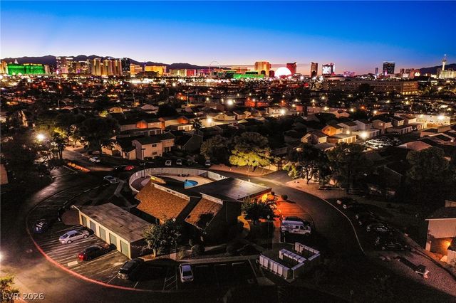 5227 Garden Lane, Las Vegas, NV 89119