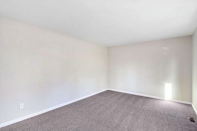 3569 Recreation, Pinckney Vllg, MI 48169