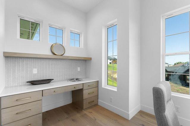 8304 Sheridan Cir Circle, Sioux Falls, SD 57110