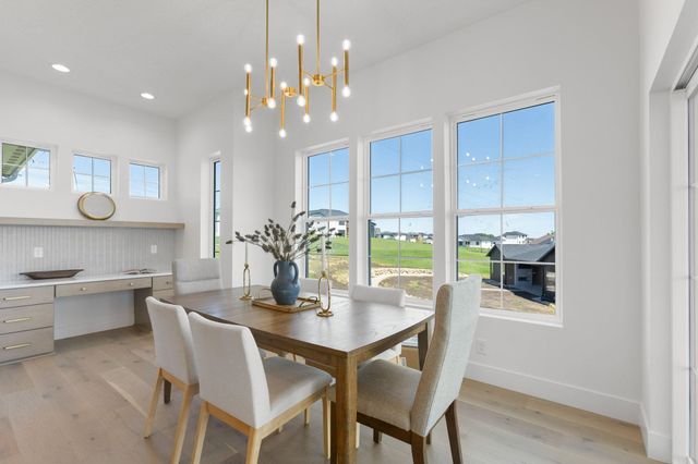 8304 Sheridan Cir Circle, Sioux Falls, SD 57110