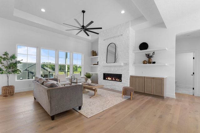 8304 Sheridan Cir Circle, Sioux Falls, SD 57110