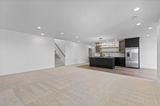 8304 Sheridan Cir Circle, Sioux Falls, SD 57110