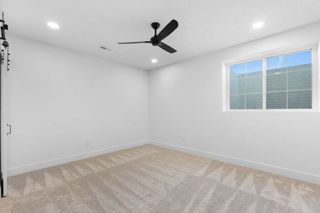 8304 Sheridan Cir Circle, Sioux Falls, SD 57110