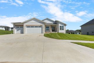 8304 Sheridan Cir Circle, Sioux Falls, SD 57110