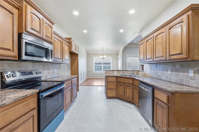 9220 N 144th East Avenue, Owasso, OK 74055