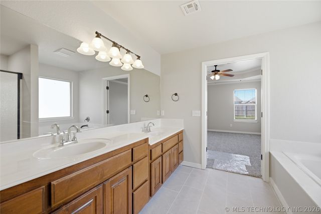 9220 N 144th East Avenue, Owasso, OK 74055