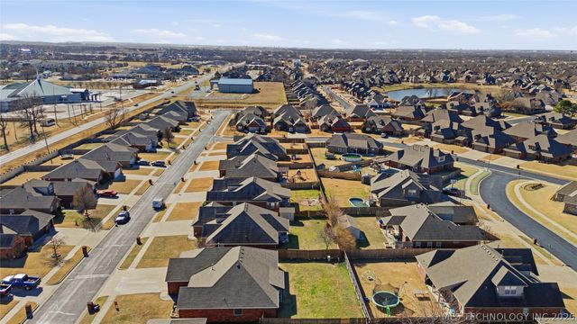 9220 N 144th East Avenue, Owasso, OK 74055