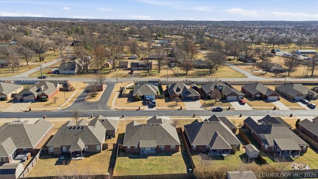 9220 N 144th East Avenue, Owasso, OK 74055