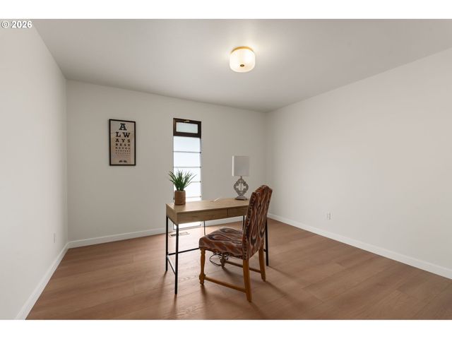 2591 OVERLOOK Dr, Lake Oswego, OR 97034