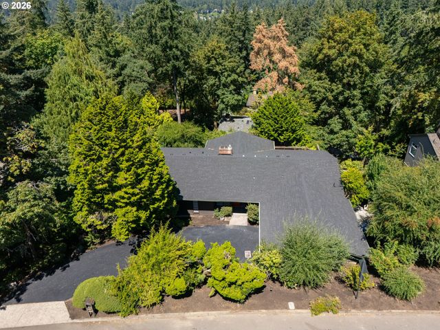 2591 OVERLOOK Dr, Lake Oswego, OR 97034
