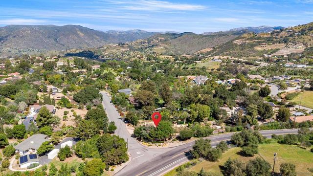 1315 Macadamia Drive, Fallbrook, CA 92028