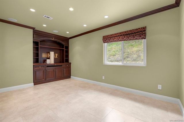 1315 Macadamia Drive, Fallbrook, CA 92028