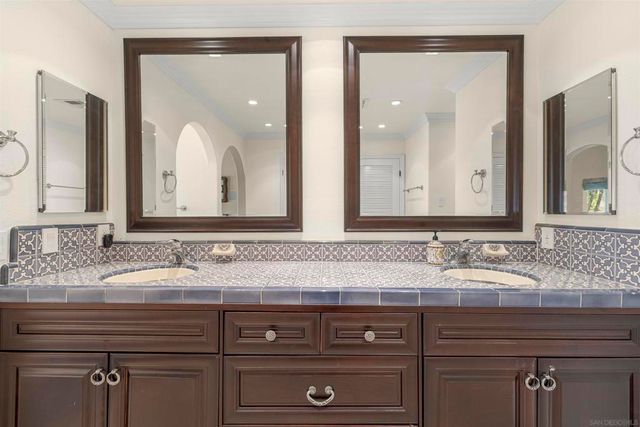 1315 Macadamia Drive, Fallbrook, CA 92028