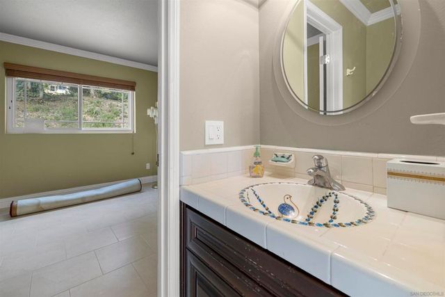 1315 Macadamia Drive, Fallbrook, CA 92028