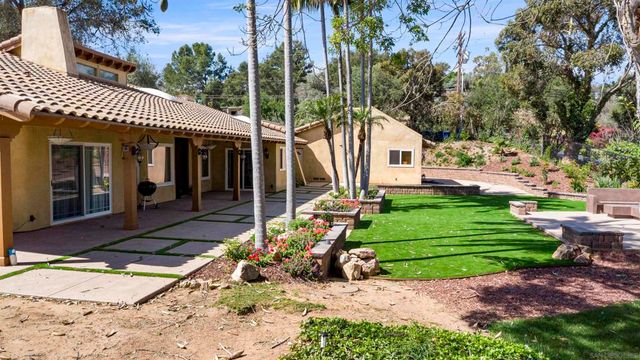 1315 Macadamia Drive, Fallbrook, CA 92028
