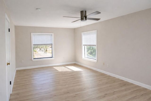 5315 Bayway Drive, Baytown, TX 77520