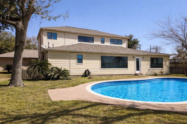 5315 Bayway Drive, Baytown, TX 77520